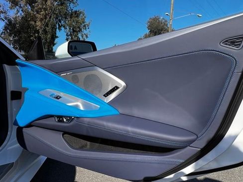 Used 2023 Chevrolet Corvette Stingray Premium Conv w/ Z51 Performance Package RWD image 23