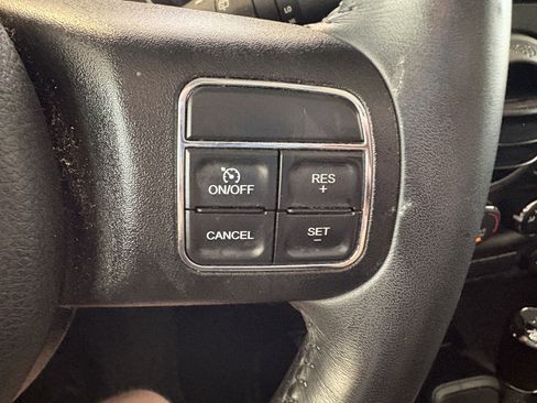 Used 2018 Jeep Wrangler Unlimited Sport S AWD/4WD image 12