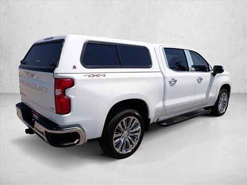 Used 2021 Chevrolet Silverado 1500 LTZ w/ LTZ Convenience Package II AWD/4WD image 4