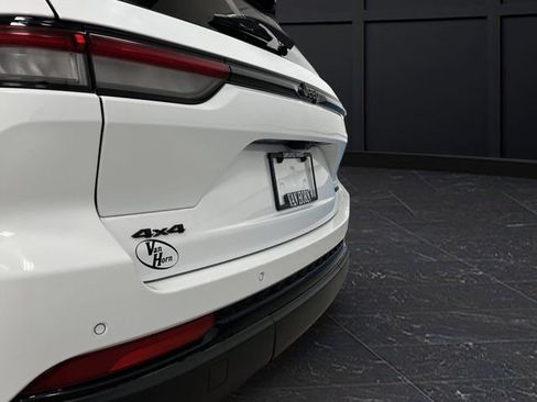 Used 2023 Jeep Grand Cherokee Limited w/ Luxury Tech Group II image 35