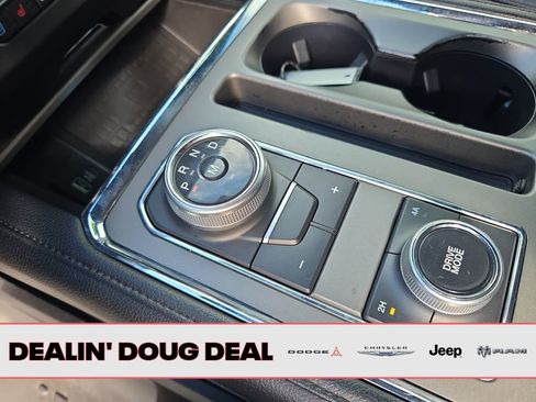 Used 2020 Ford Expedition XLT w/ Equipment Group 202A image 24