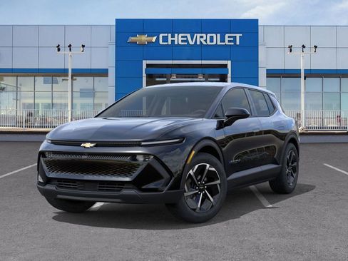 New 2026 Chevrolet Equinox EV LT image 6