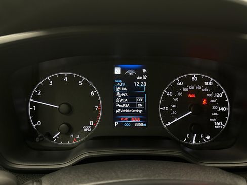 Used 2025 Toyota Corolla SE image 13