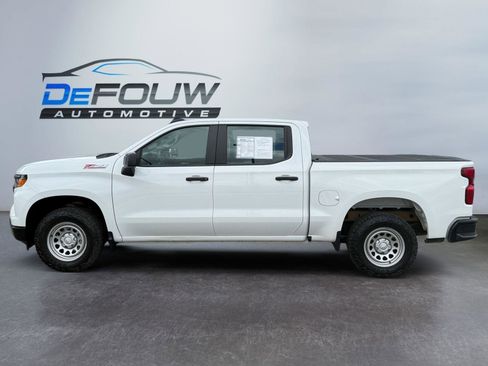 Used 2024 Chevrolet Silverado 1500 W/T w/ Z71 Off-Road Package AWD/4WD image 6