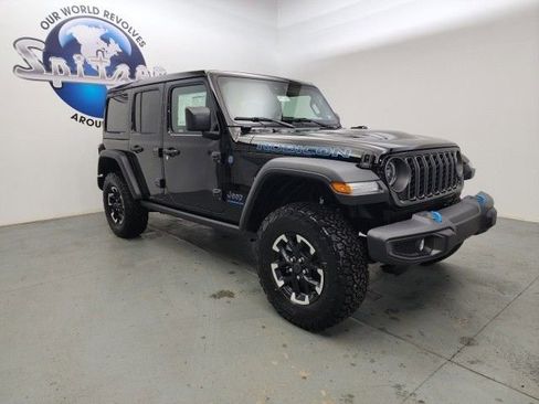 New 2025 Jeep Wrangler Unlimited Rubicon 4xe w/ Convenience Group AWD/4WD image 4