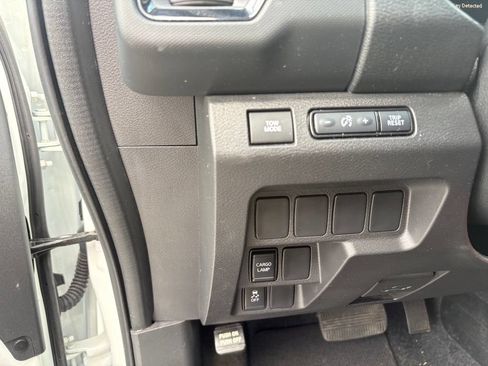 Used 2024 Nissan Frontier Pro-X RWD image 17