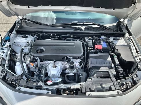 Certified 2025 Honda Civic Sport image 32