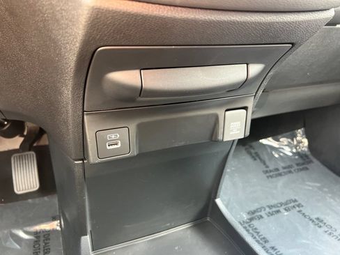 Used 2023 Honda Odyssey EX-L image 25