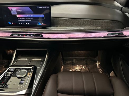 Certified 2023 BMW i7 xDrive60 AWD/4WD image 28
