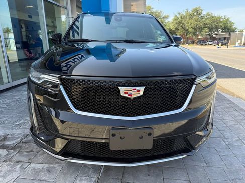 Used 2024 Cadillac XT6 Sport w/ Technology Package AWD/4WD image 5