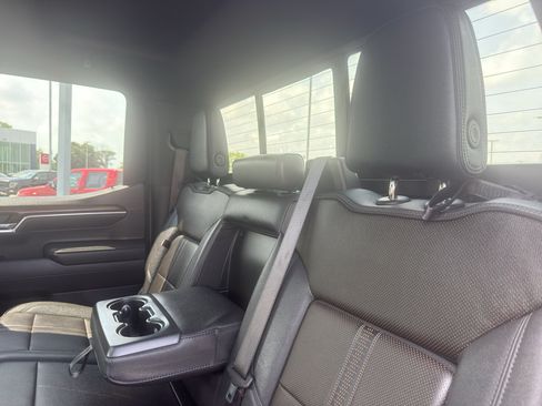 Certified 2025 Chevrolet Silverado 1500 High Country w/ High Country Premium Package AWD/4WD image 35