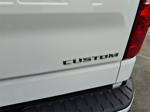 Used 2025 Chevrolet Silverado 1500 Custom image 18