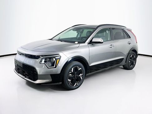 Used 2024 Kia Niro Wind FWD image 3