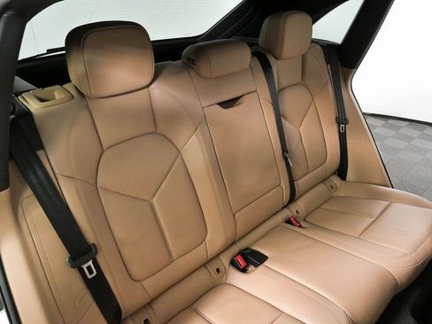 Certified 2024 Porsche Macan w/ Premium Plus Package AWD/4WD image 23
