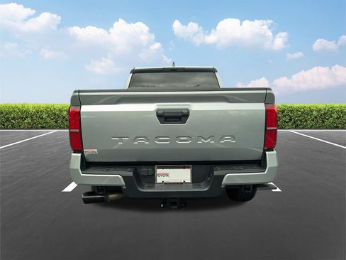 Used 2024 Toyota Tacoma TRD Sport RWD image 6