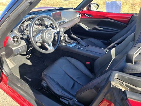 Used 2016 MAZDA MX-5 Miata Grand Touring image 18