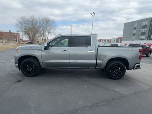 Used 2023 Chevrolet Silverado 1500 LTZ w/ Technology Package image 5