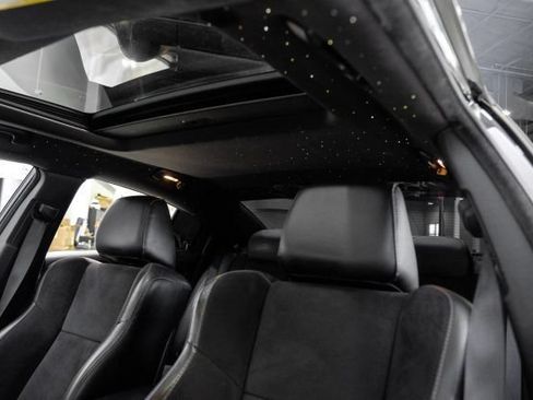 Used 2019 Dodge Charger R/T w/ Plus Group RWD image 4