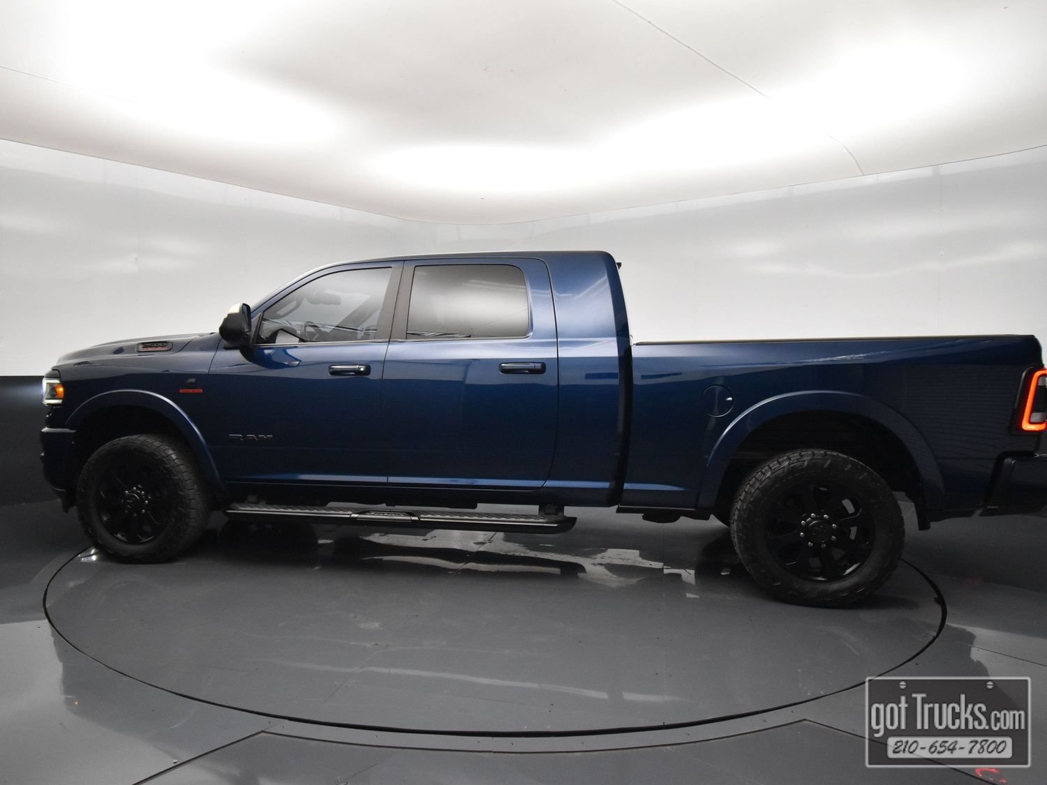 Used 2021 RAM 2500 Laramie AWD/4WD image 3