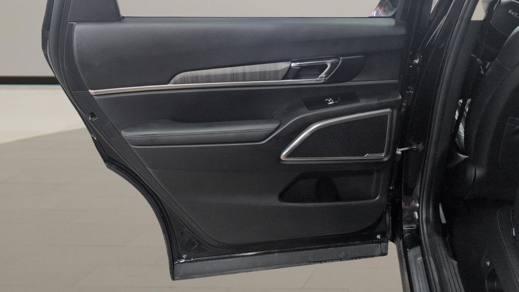 Used 2024 Kia Telluride EX X-Line AWD/4WD image 18