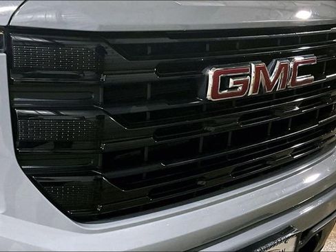 Certified 2024 GMC Sierra 1500 Elevation image 11