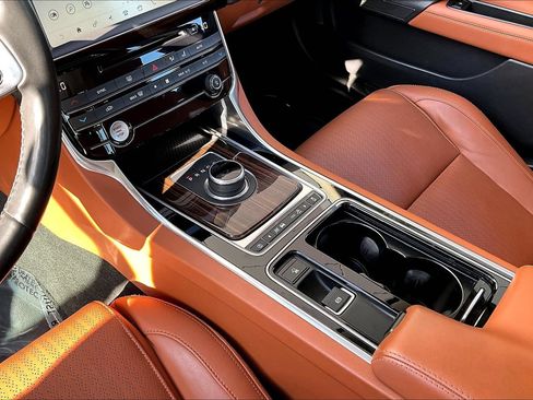 Used 2018 Jaguar XE Portfolio RWD image 17