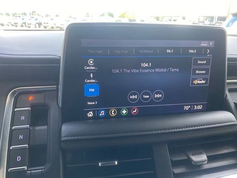 Used 2021 Chevrolet Tahoe Z71 w/ Z71 Signature Package AWD/4WD image 22