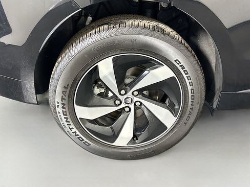 Used 2024 Jaguar F-PACE R-Dynamic S image 33