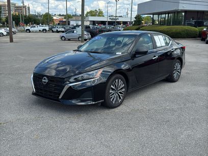 Used 2025 Nissan Altima 2.5 SV