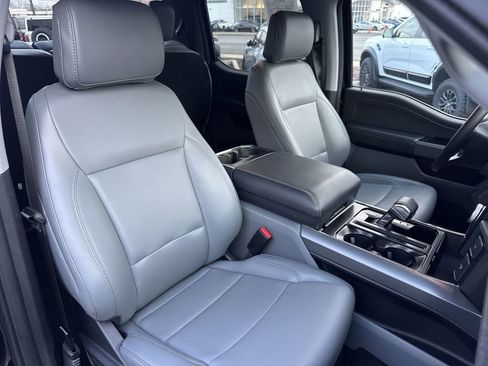 Used 2025 Ford F150 Lightning Flash image 28