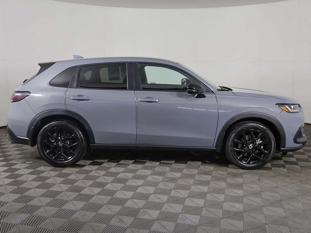 Used 2024 Honda HR-V Sport image 17