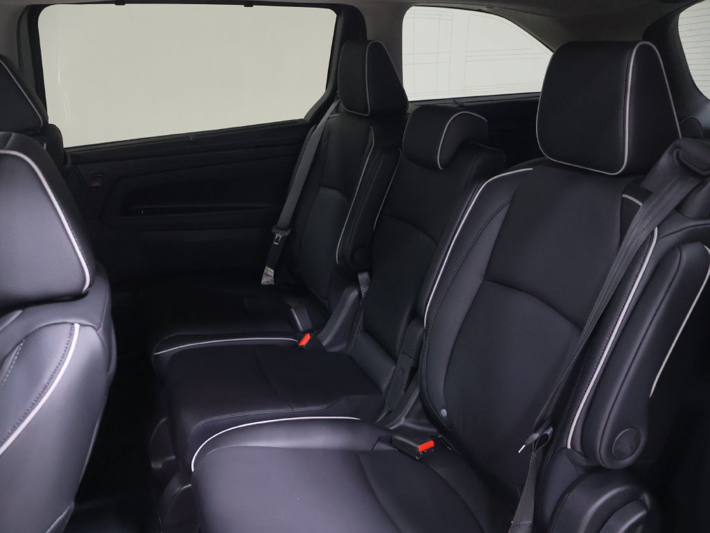 New 2027 Honda Odyssey Touring image 9