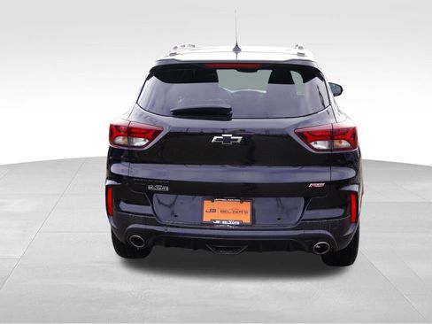 Used 2021 Chevrolet TrailBlazer RS w/ Sun and Liftgate Package image 7