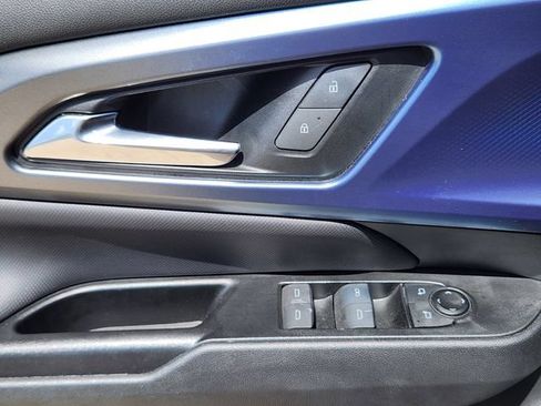 Used 2024 Chevrolet Equinox EV LT FWD image 23