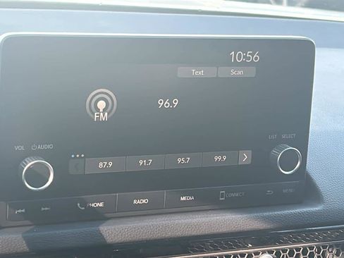 Used 2023 Honda Civic Sport image 22