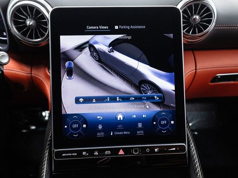 Certified 2022 Mercedes-Benz SL 55 AMG 4MATIC w/ Driver Assistance Package image 25