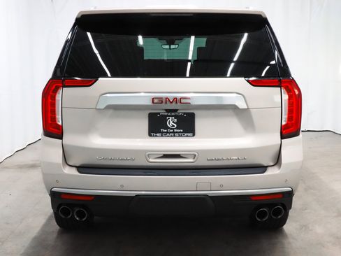 Used 2021 GMC Yukon Denali w/ Denali Premium Package image 5