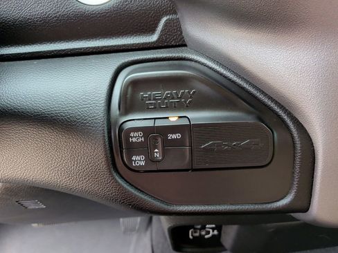 Used 2022 RAM 3500 Big Horn w/ Level C Equiment Group AWD/4WD image 32