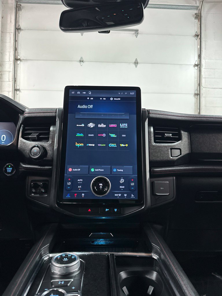 Used 2022 Ford Expedition Limited AWD/4WD image 26