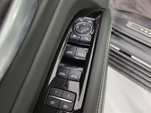 Certified 2024 Cadillac Escalade V w/ Heavy-Duty Trailer Package image 21