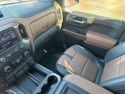 Used 2019 Chevrolet Silverado 1500 High Country w/ High Country Premium Package image 39