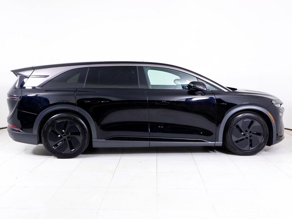 Used 2026 Lucid Gravity Grand Touring AWD/4WD image 33