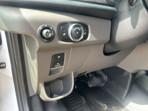 New 2025 Ford Transit 250 148 Medium Roof w/ Load Area Protection Package image 29