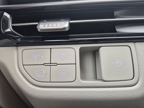 New 2026 Kia Sportage EX image 25