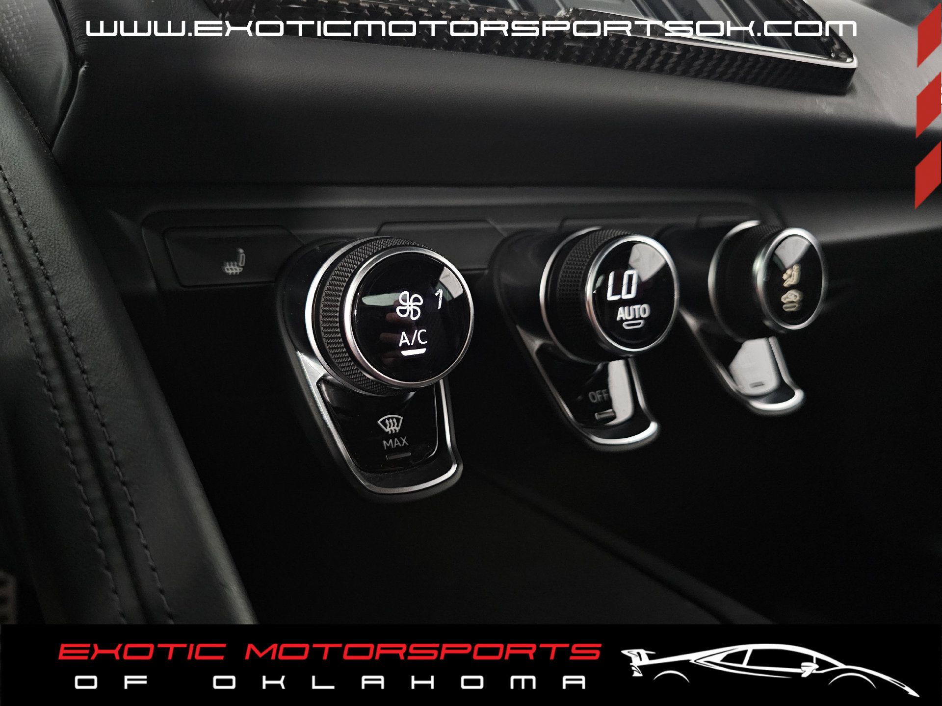 Used 2017 Audi R8 V10 w/ Carbon Exterior Package AWD/4WD image 24
