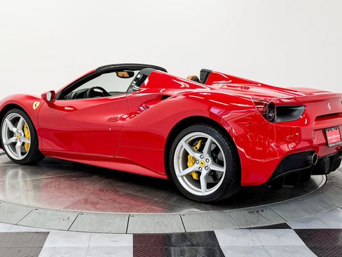 Used 2018 Ferrari 488 Spider RWD image 7