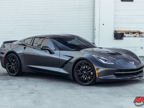 Used 2017 Chevrolet Corvette Stingray Coupe RWD image 33
