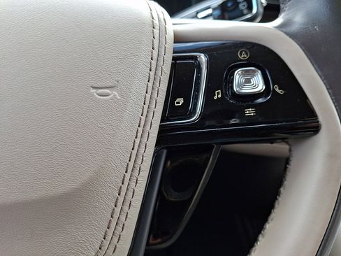 Used 2020 Lincoln Aviator Reserve w/ Elements Package Plus image 23