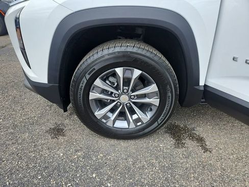 Used 2025 Chevrolet Equinox LT FWD image 26