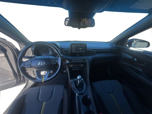 Used 2019 Hyundai Veloster Turbo R-Spec image 22